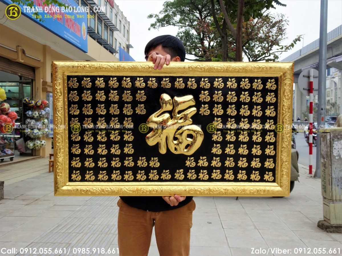 Tranh chữ Phúc được chế tác hoàn toàn thủ công từ nguyên liệu đồng vàng nhập khẩu Hàn Quốc