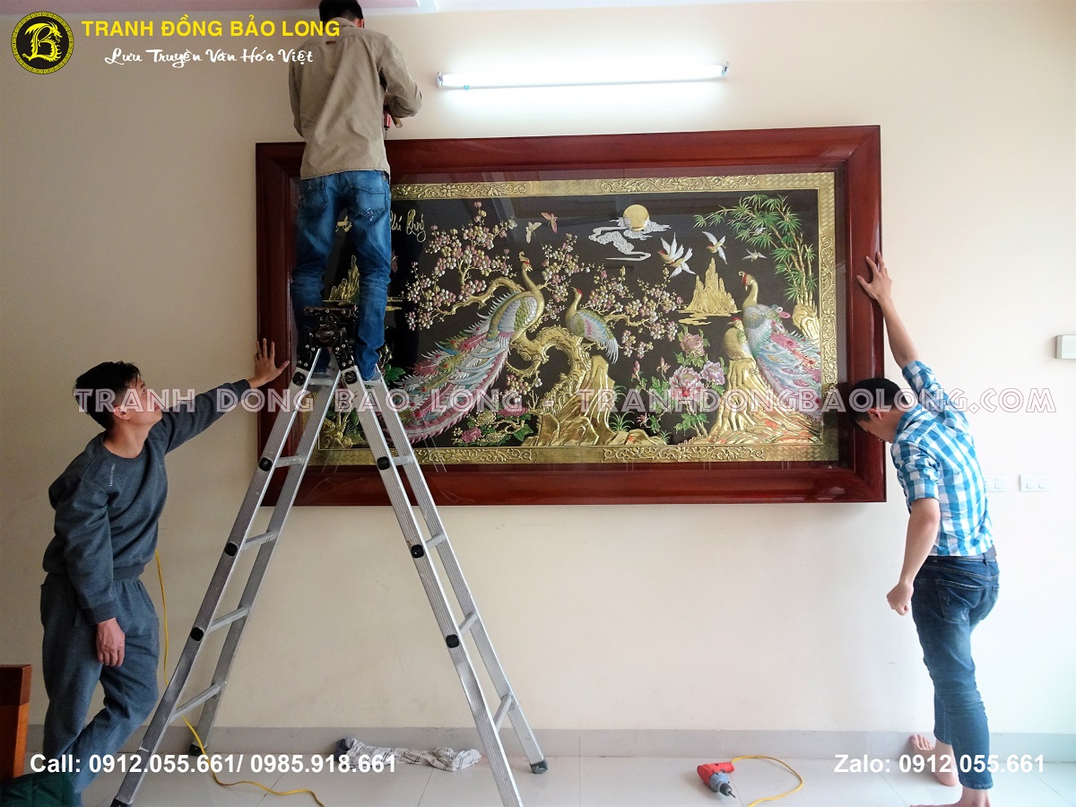 Tranh công mai bằng đồng 2m62 x 1m55